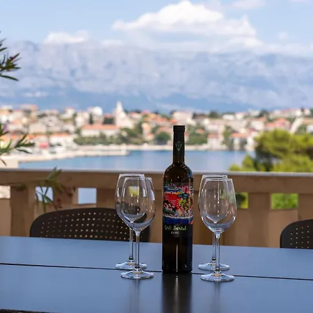 In With Kitchen Apartament