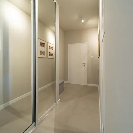 In With Kitchen Apartman