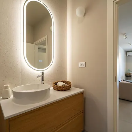 アパート In With Kitchen Selca