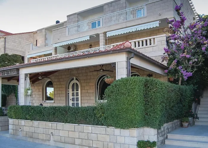 In With Kitchen Selca (Brac)