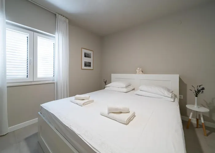 Apartamento In With Kitchen *