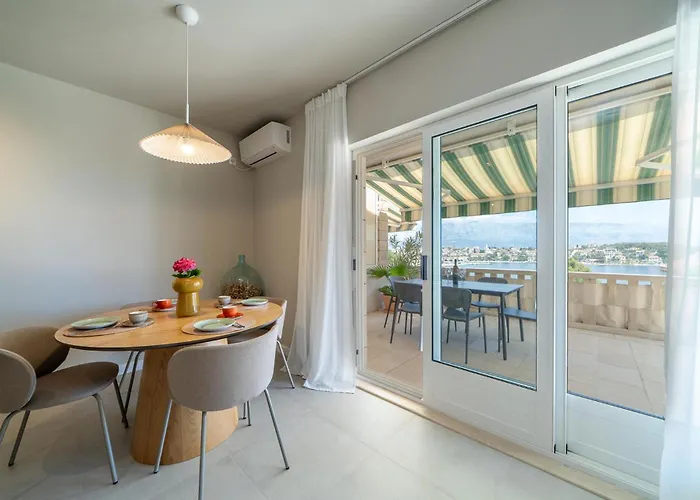 In With Kitchen Selca (Brac)