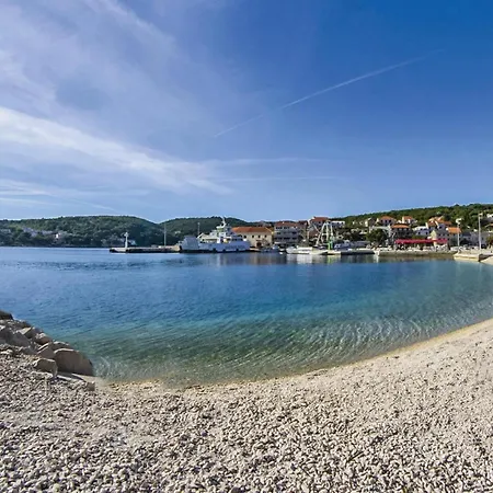 Gorgeous Apartment In Selca With House Sea View Appartamento Selca (Brac)